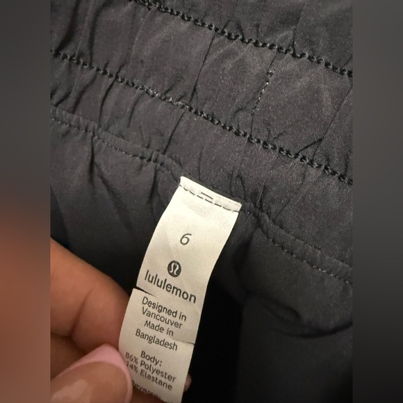 Lululemon Choose A Side Short *3" - Picture 8 of 10